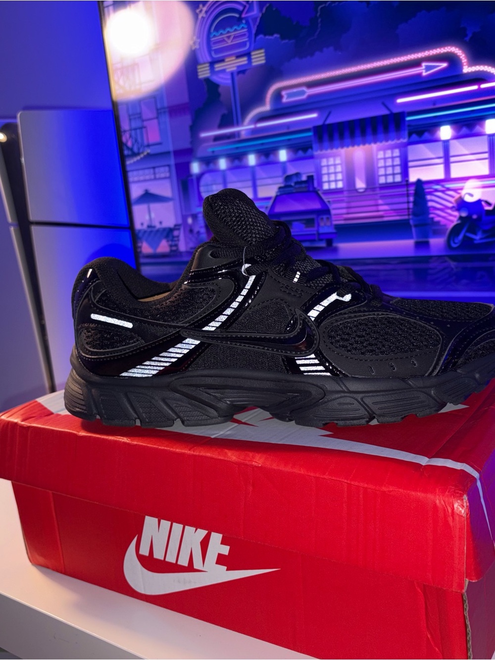 Nike Kids Black Reflective Mesh Sneakers V5 RNR - Picture 2 of 11